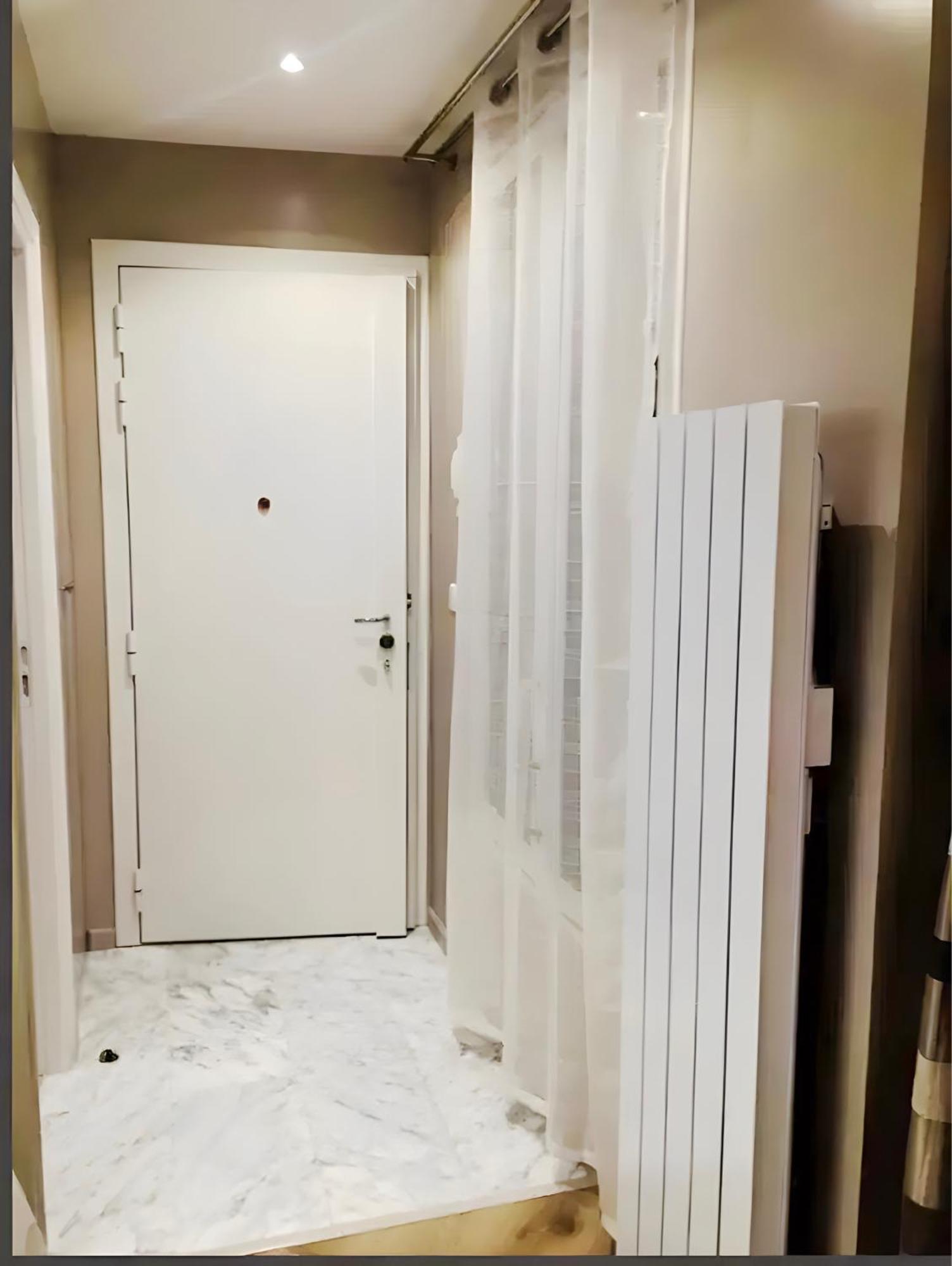 Moderne Au Centre De Paris, 3eme Parigi